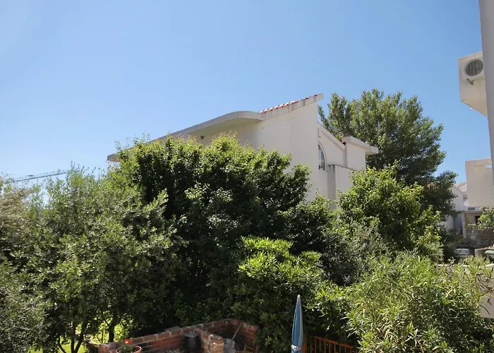 Appartement With A Parking Space Baska, Krk - 5443